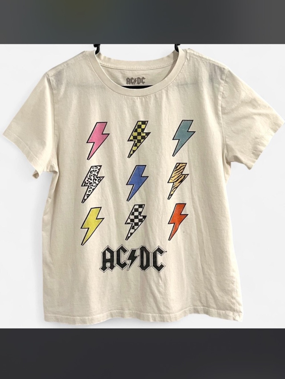 Bundle of 4 Trendy Women’s Rock Music Band Graphic Tees - Picture 5 of 6